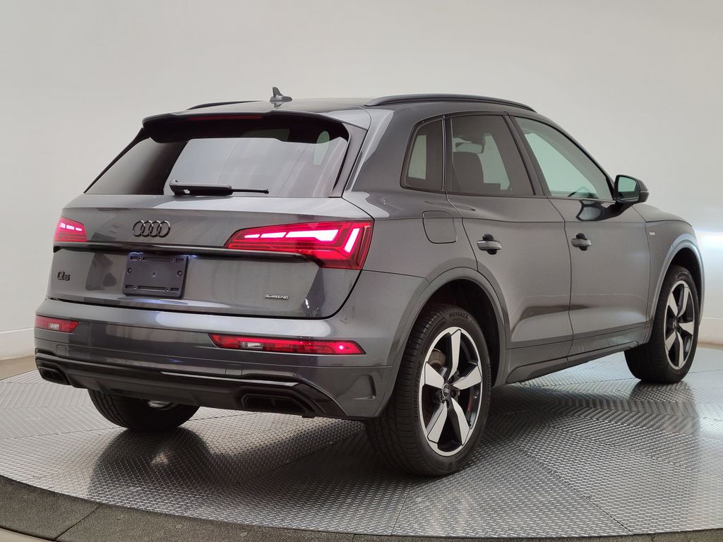 Thumbnail: 2022 Audi Q5 - 5