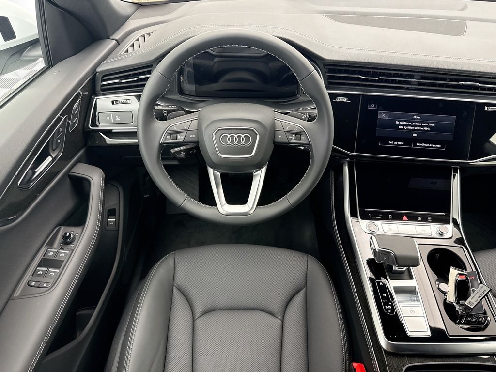 Thumbnail: 2026 Audi Q8 - 10