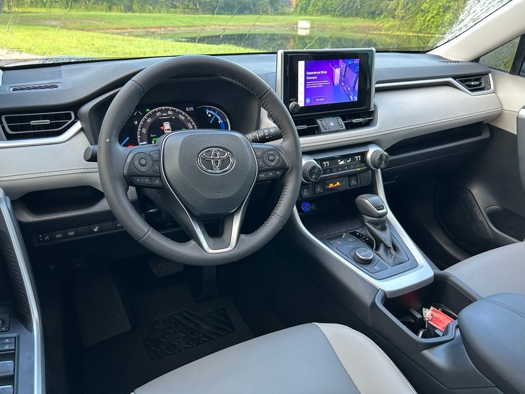 Thumbnail: 2024 Toyota RAV4 - 12