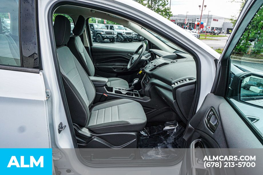 Used 2019 White Ford S image 23