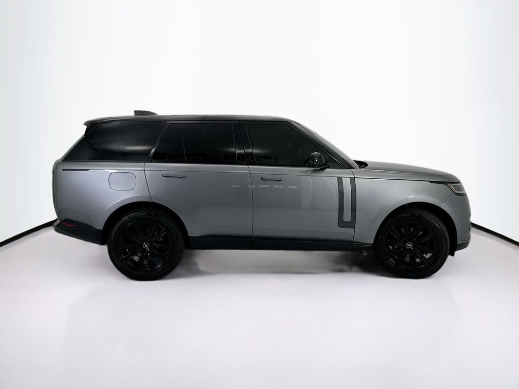 Thumbnail: 2023 Land Rover Range Rover - 4