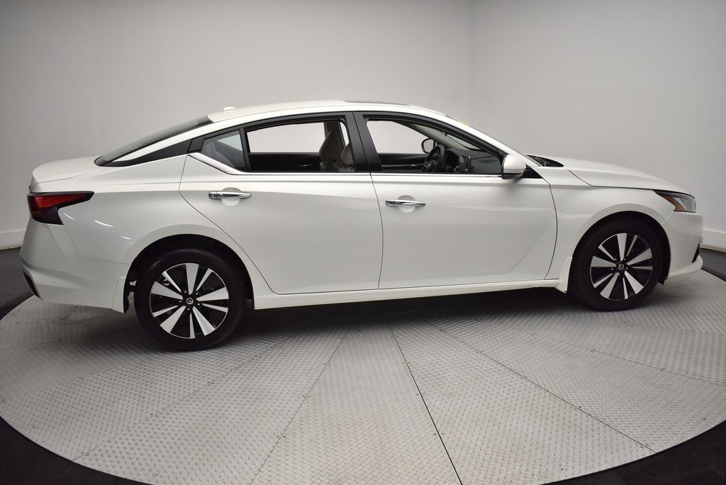 2022 Nissan Altima SL 4
