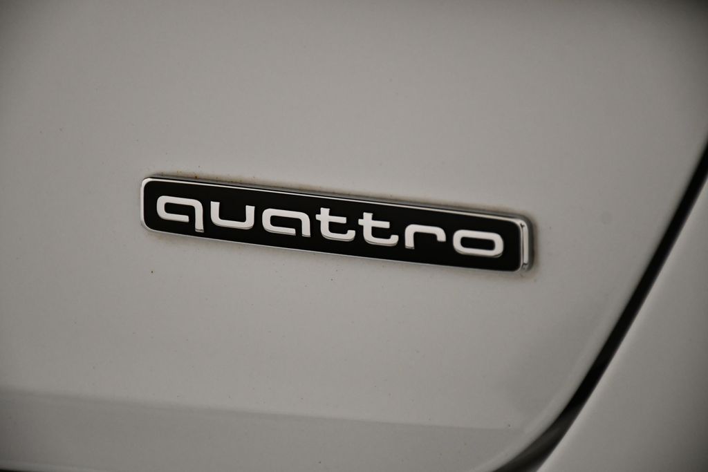 Thumbnail: 2023 Audi A4 - 10