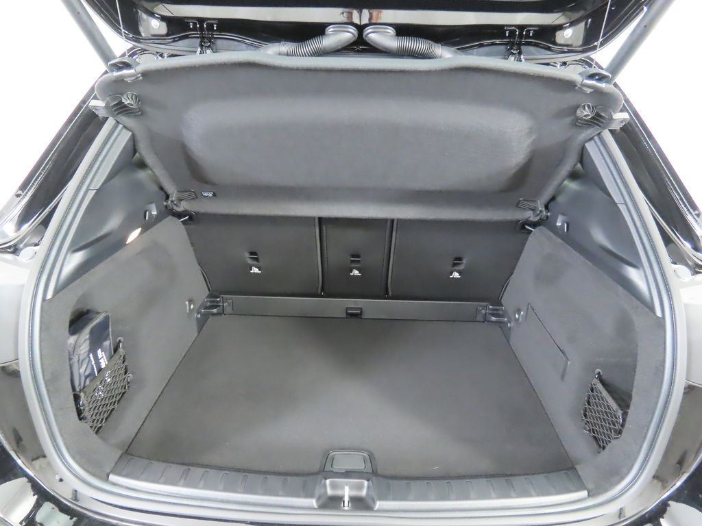 Thumbnail: 2025 Mercedes-Benz GLA - 28