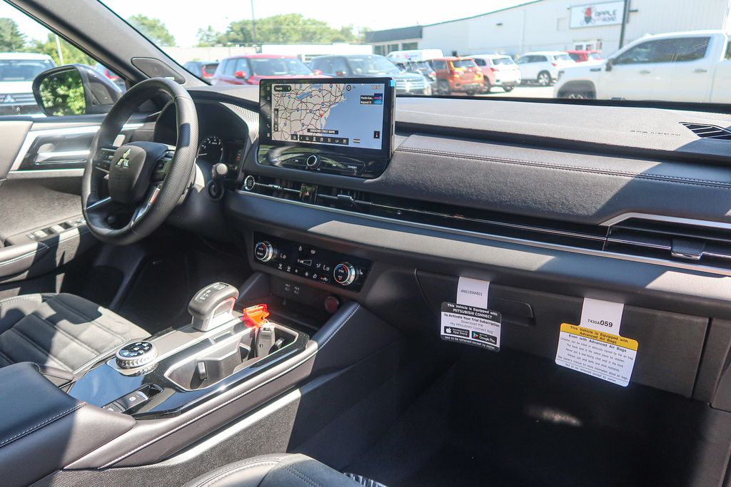 2026 Mitsubishi Outlander LE 2.5 S-AWC