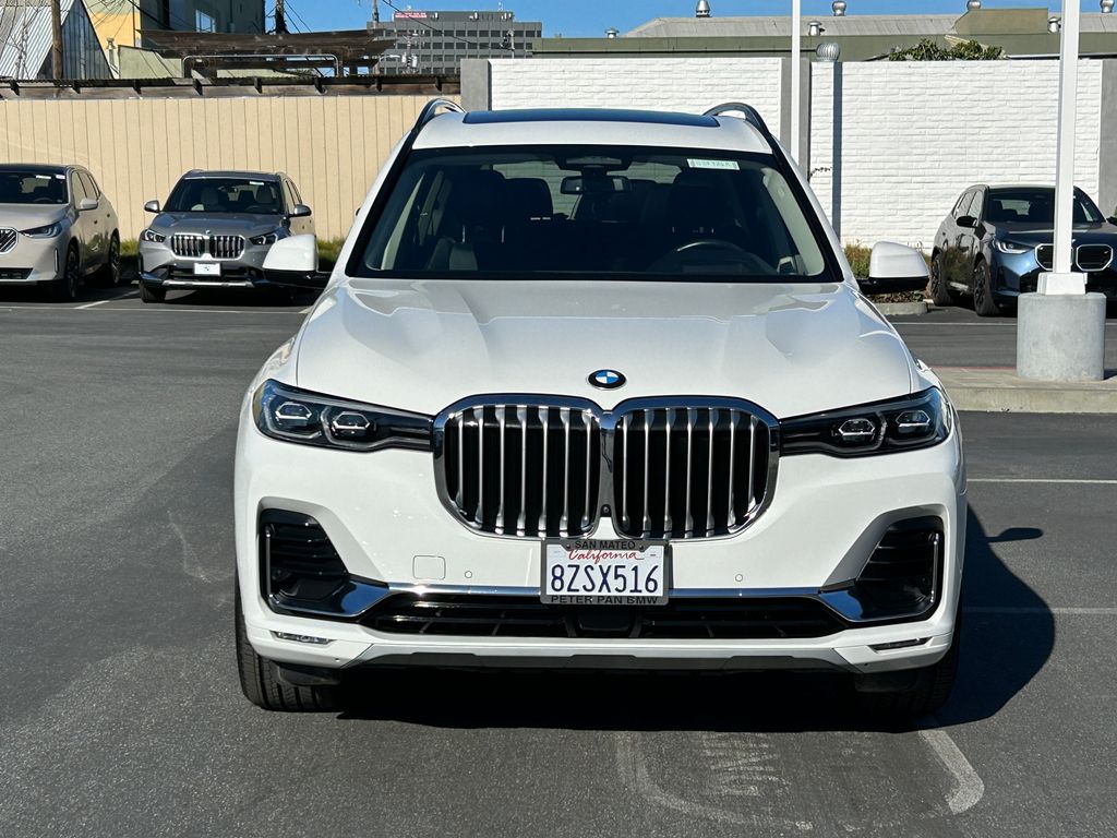 2022 BMW X7 xDrive40i 8