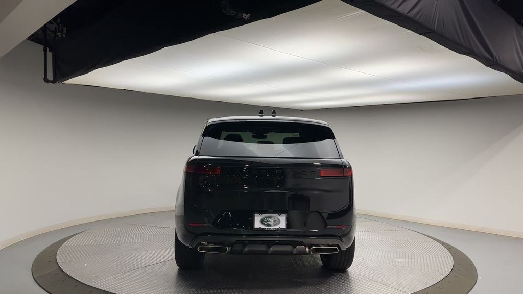 Thumbnail: 2024 Land Rover Range Rover Sport - 7