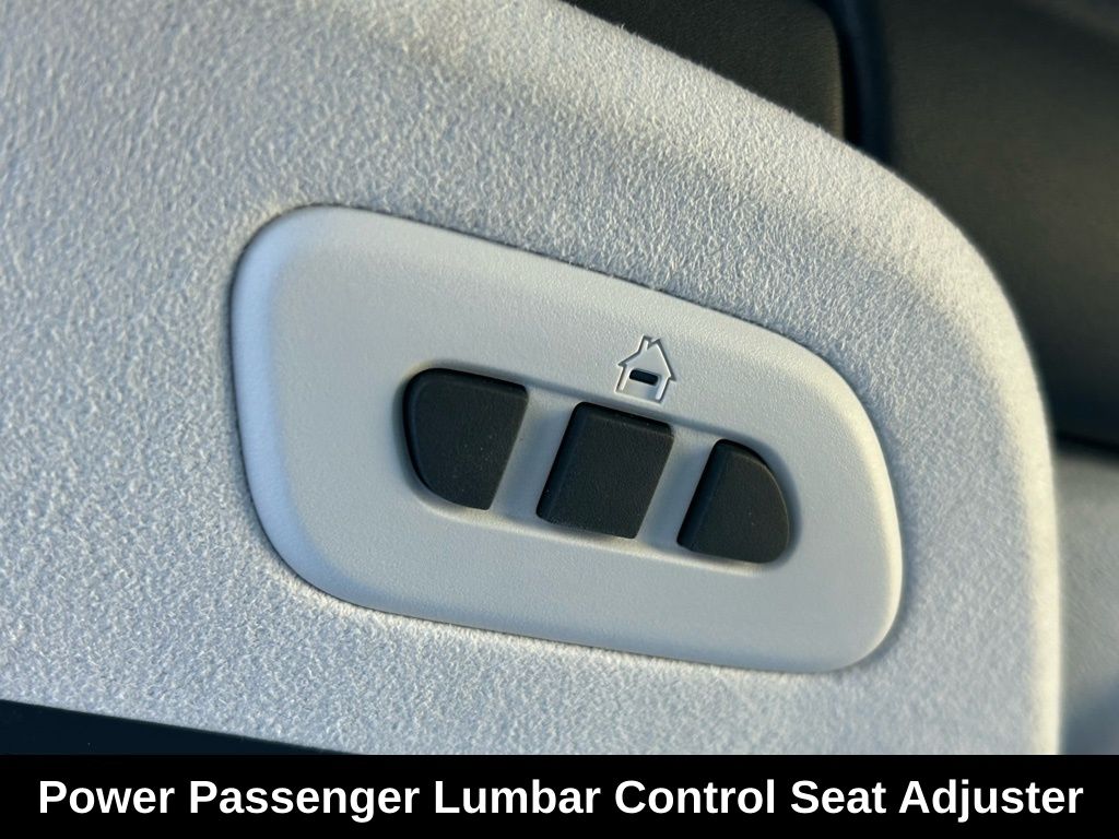 Used 2025 Black Chevrolet Stingray image 28