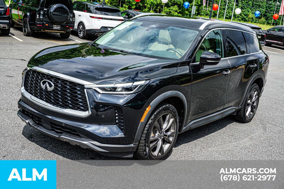 Used 2022 Black INFINITI LUXE image 15
