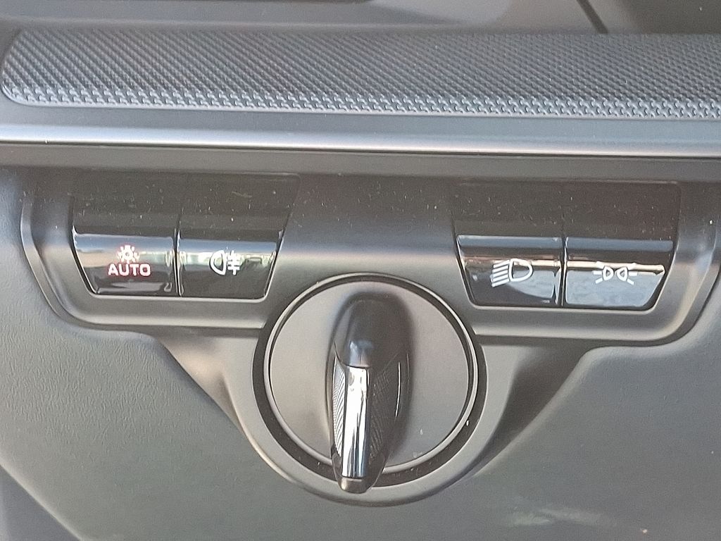 Thumbnail: 2020 Porsche 911 - 28