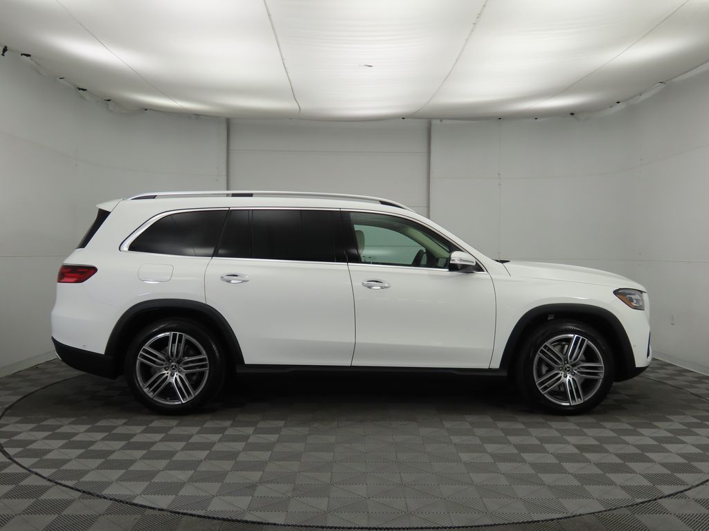 2025 Mercedes-Benz GLS 450 4MATIC 4