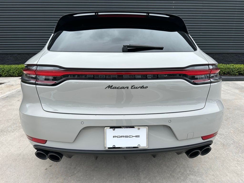 Thumbnail: 2021 Porsche Macan - 12