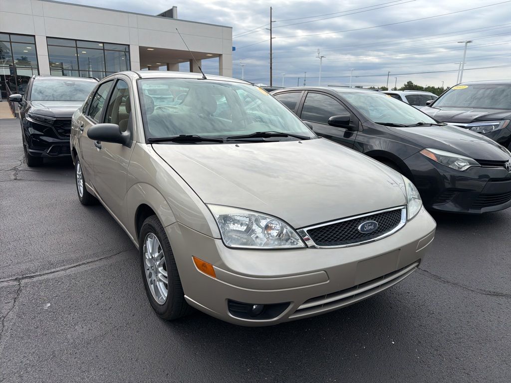 Thumbnail: 2007 Ford Focus - 4
