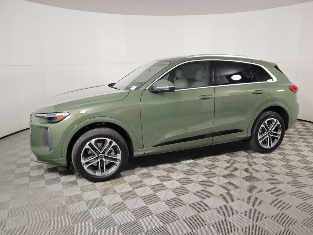 Thumbnail: 2025 Audi Q5 - 9