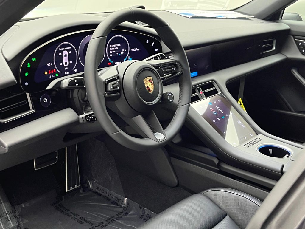 Thumbnail: 2025 Porsche Taycan - 4