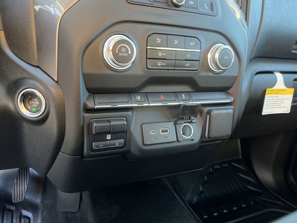 new 2025 GMC Sierra 3500HD car, priced at $55,218