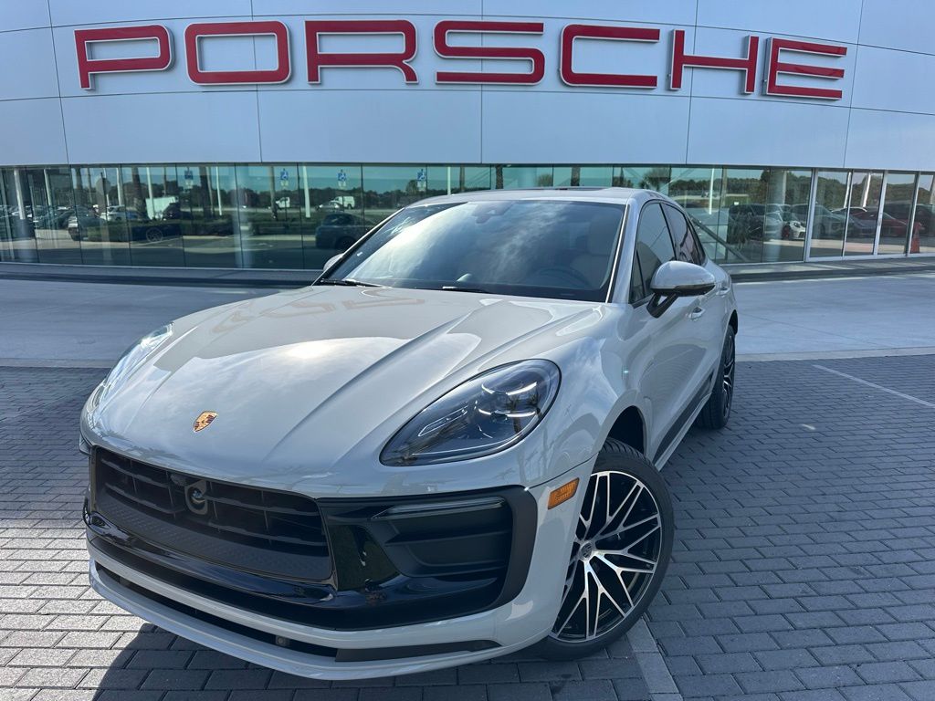 Thumbnail: 2026 Porsche Macan - 1