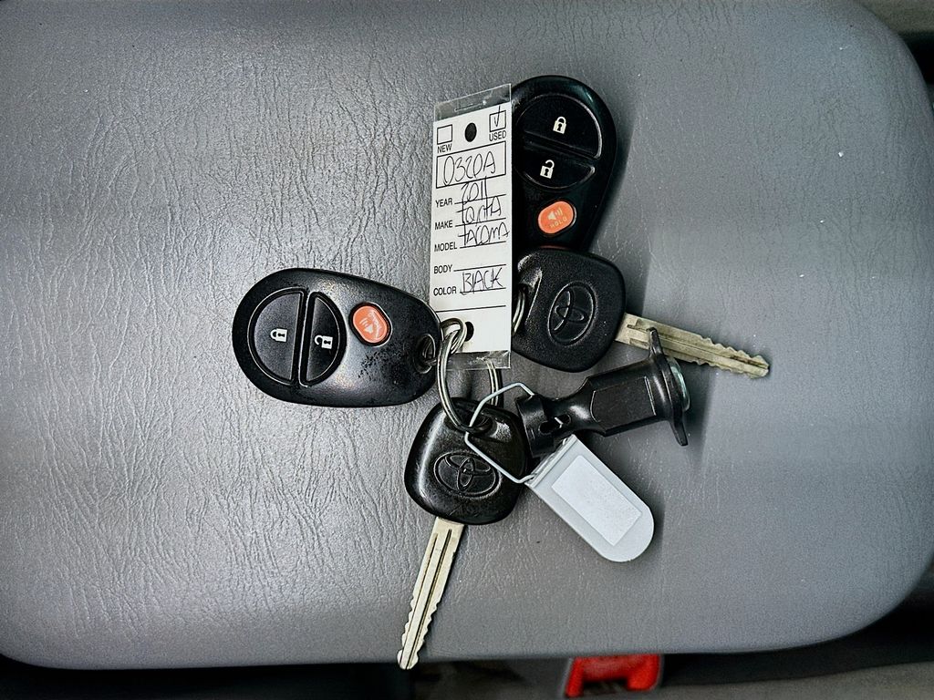Used 2011 Black Toyota Base image 35