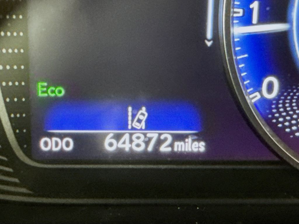 Thumbnail: 2020 Lexus UX - 12