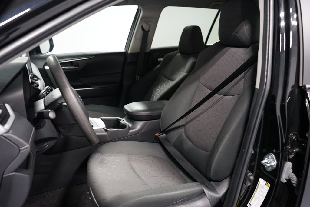 Thumbnail: 2024 Toyota RAV4 - 6