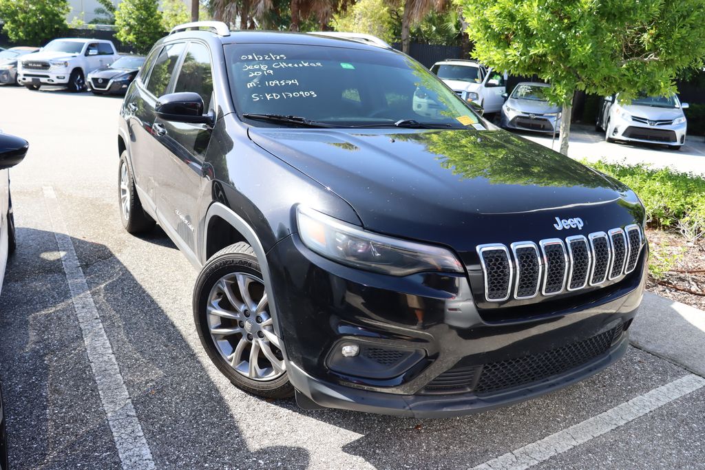 Thumbnail: 2019 Jeep Cherokee - 4