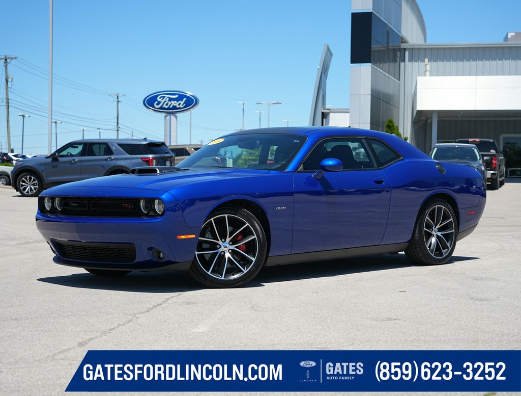 Indigo Blue 2018 Dodge Challenger R/T Shaker RWD Coupe Rear-Wheel Drive 8-Speed Automatic