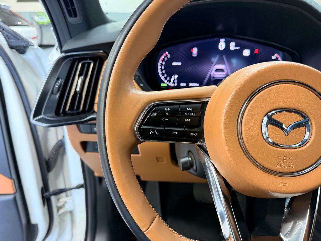 Thumbnail: 2025 Mazda CX-70 - 13