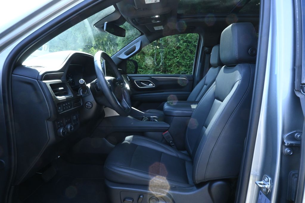 Thumbnail: 2024 Chevrolet Tahoe - 3