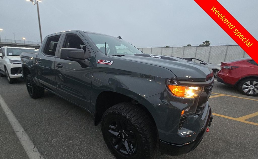 2025 Chevrolet Silverado 1500 Custom Trail Boss Crew Cab 4WD