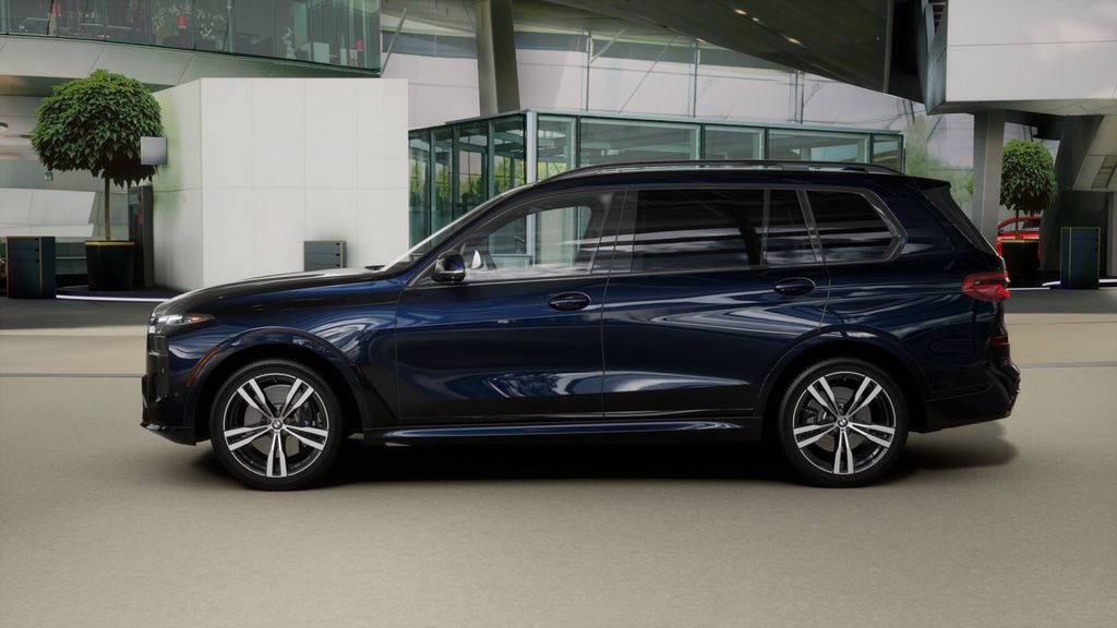 Thumbnail: 2026 BMW X7 - 4