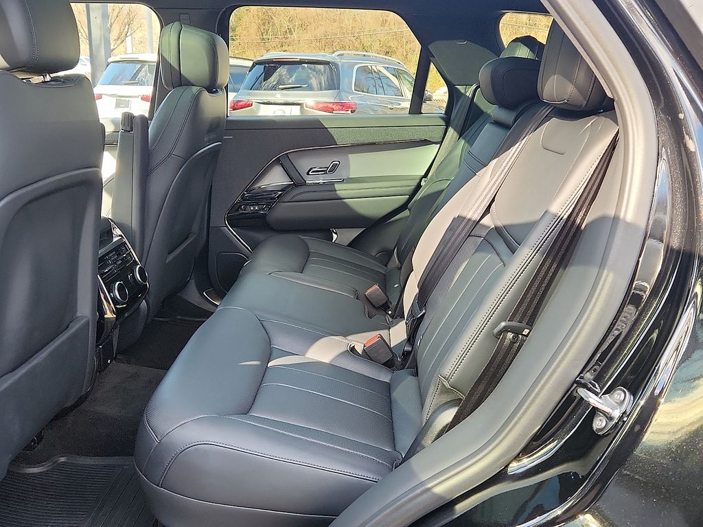 Thumbnail: 2024 Land Rover Range Rover Sport - 10