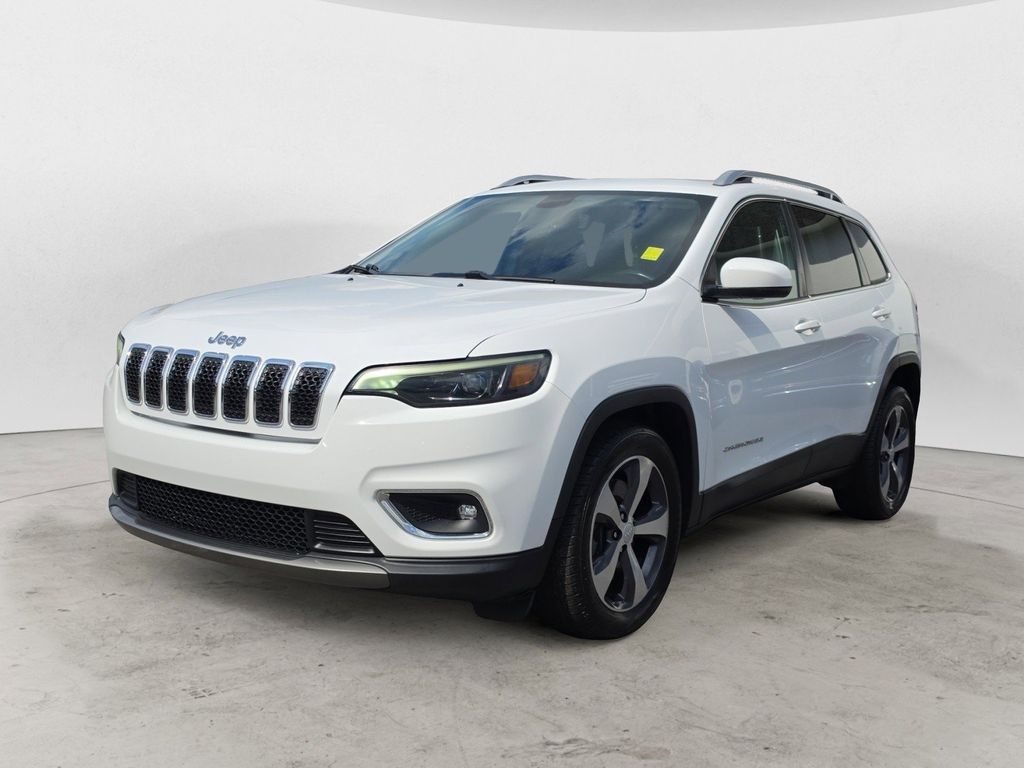 View vehicle photo 6