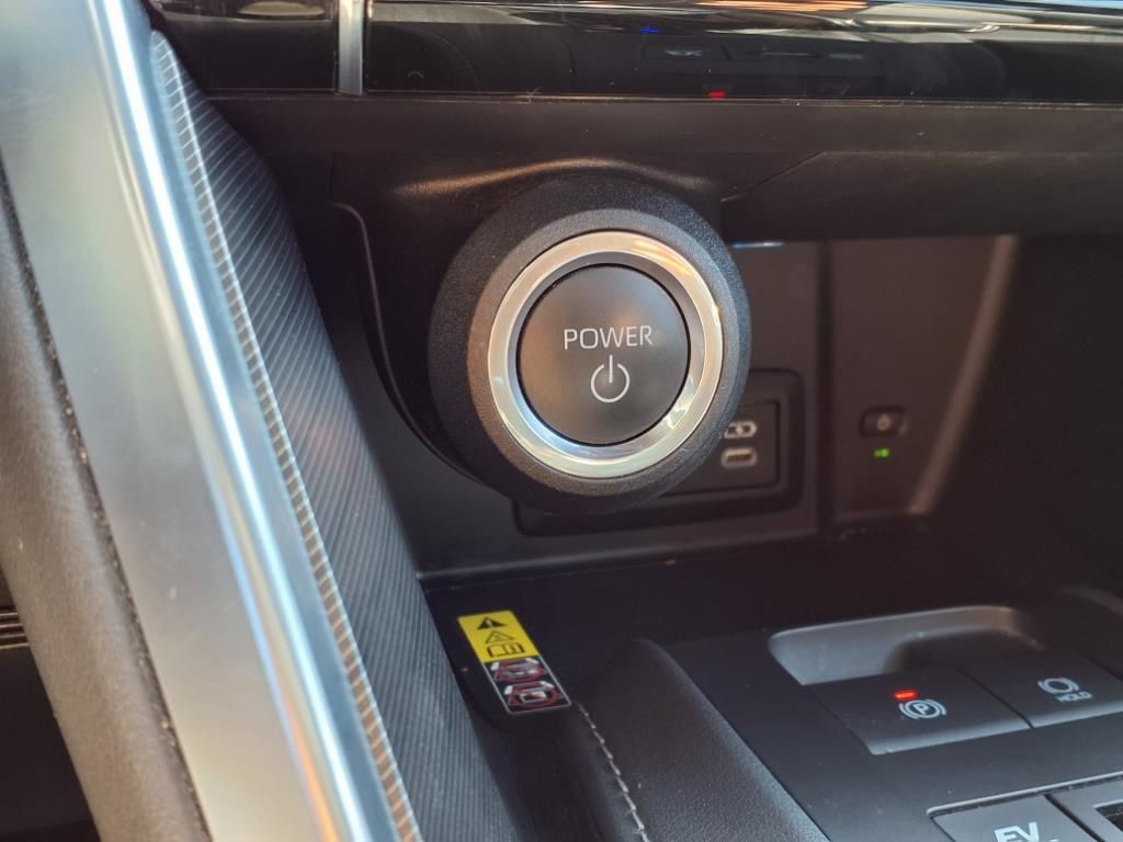 2024 Toyota Venza XLE photo 14