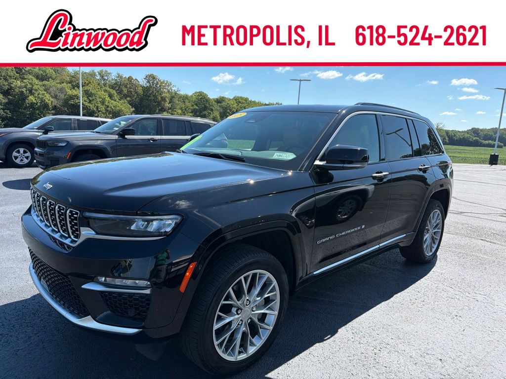 Diamond Black Crystal Pearlcoat 2025 Jeep Grand Cherokee SUV / Crossover Four-Wheel Drive 8-Speed Automatic