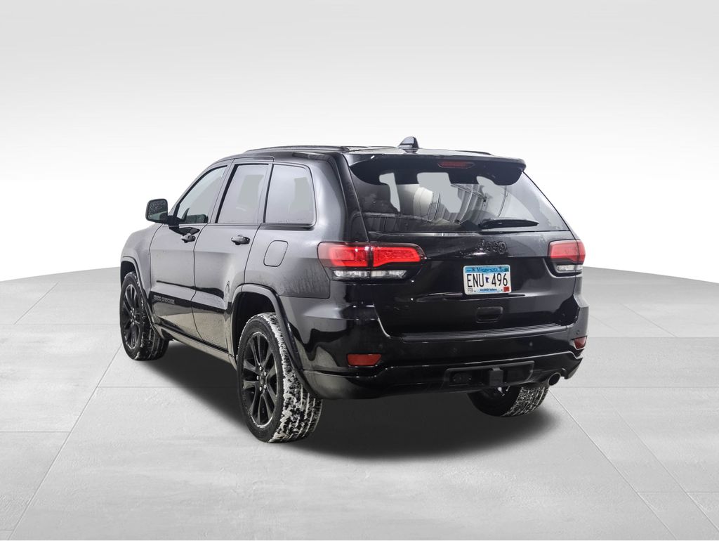Thumbnail: 2020 Jeep Grand Cherokee - 3