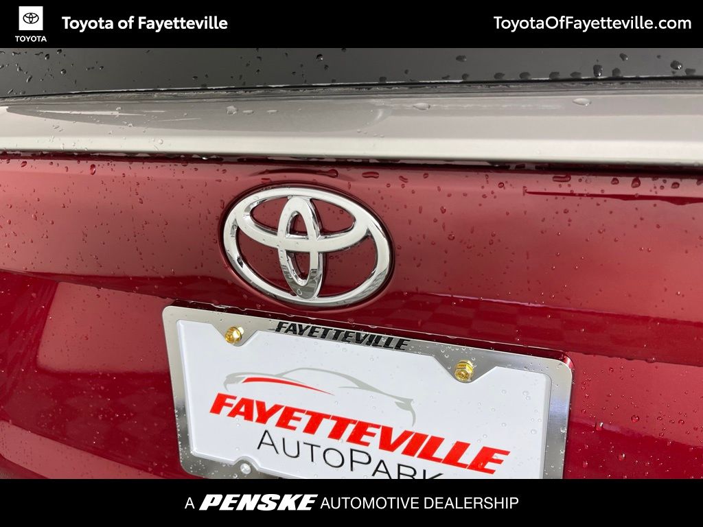 Thumbnail: 2025 Toyota RAV4 - 16