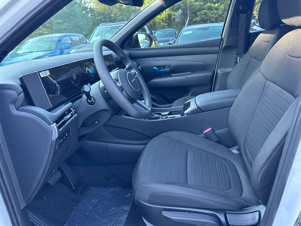 2026 Hyundai Santa Cruz SE photo 9