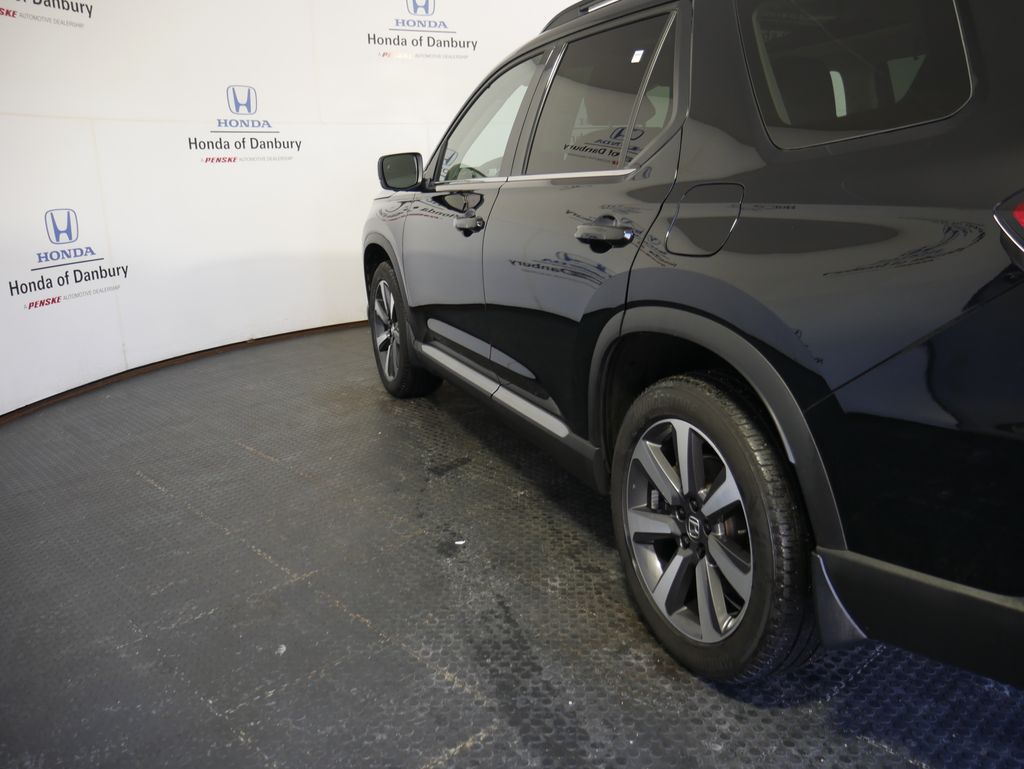 Thumbnail: 2023 Honda Pilot - 11