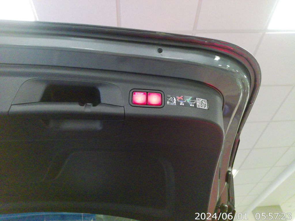 Thumbnail: 2026 Mercedes-Benz GLE - 29