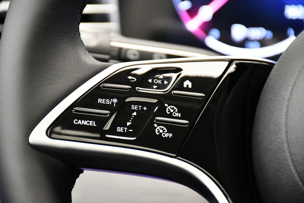 Thumbnail: 2026 Mercedes-Benz GLE - 23