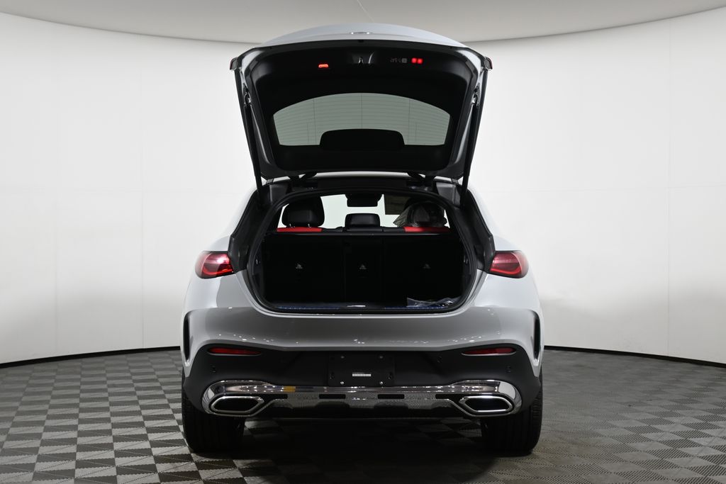 Thumbnail: 2026 Mercedes-Benz GLC - 28