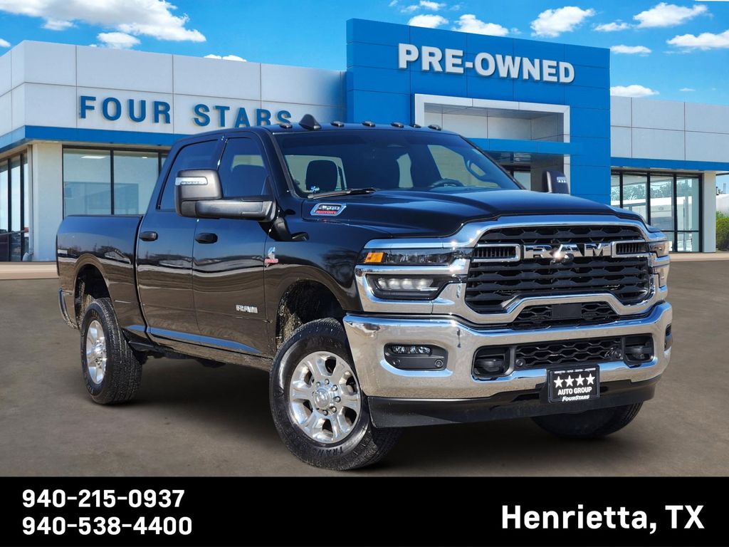 2025 RAM 2500 Big Horn Crew Cab 4WD