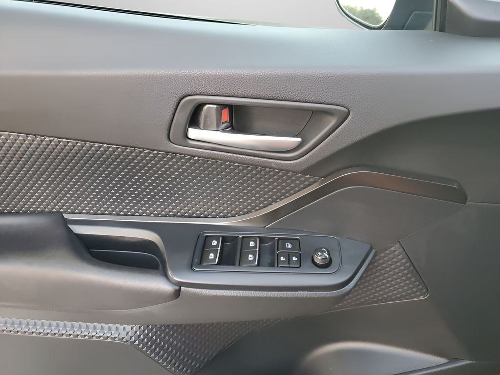 Used Car 2018 Toyota C-hr  Xle For Sale Under $12,000 In Austin, Texas