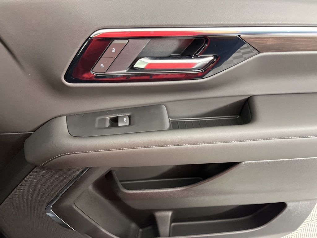 Thumbnail: 2026 Chevrolet Tahoe - 11