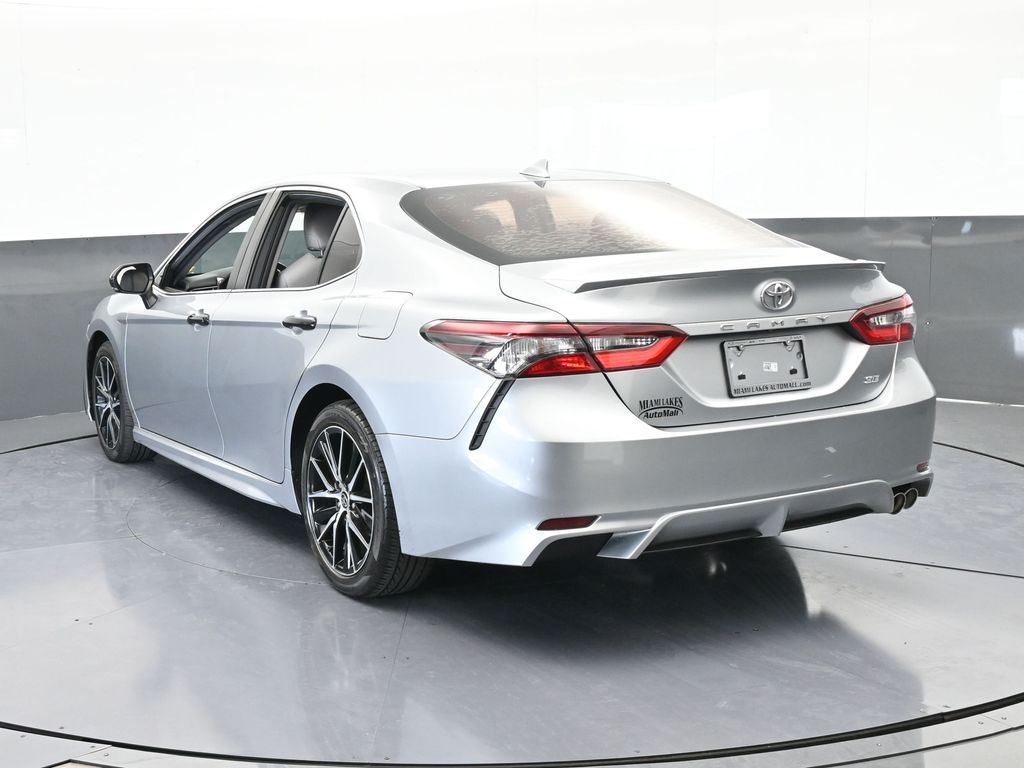Used 2022 Silver Toyota SE image 4