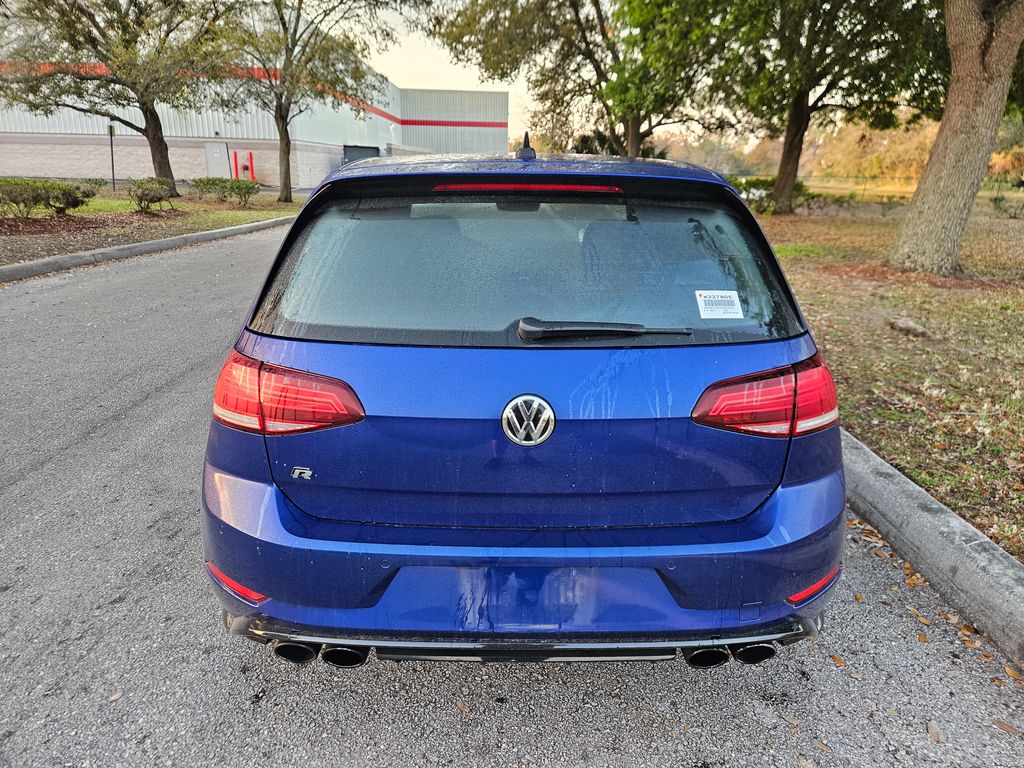 2018 Volkswagen Golf R 4