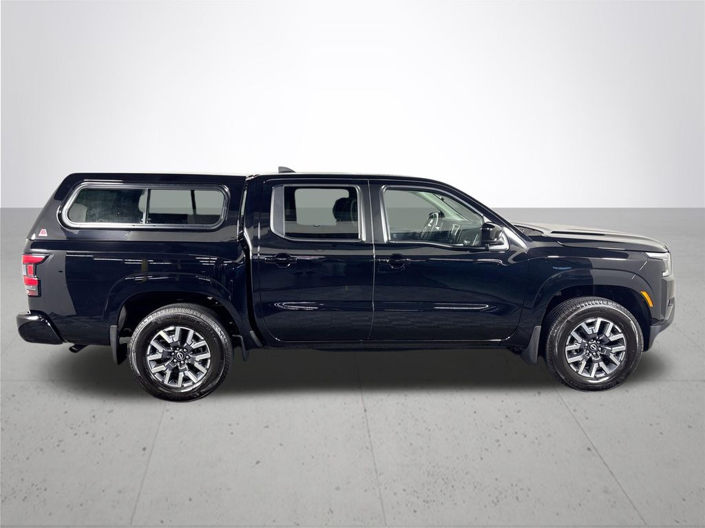 2024 Nissan Frontier SL