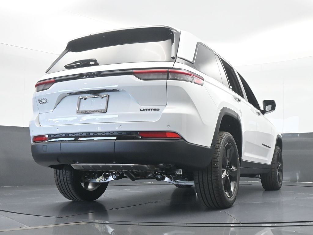 New 2025 Bright White Clearcoat Jeep Limited image 54