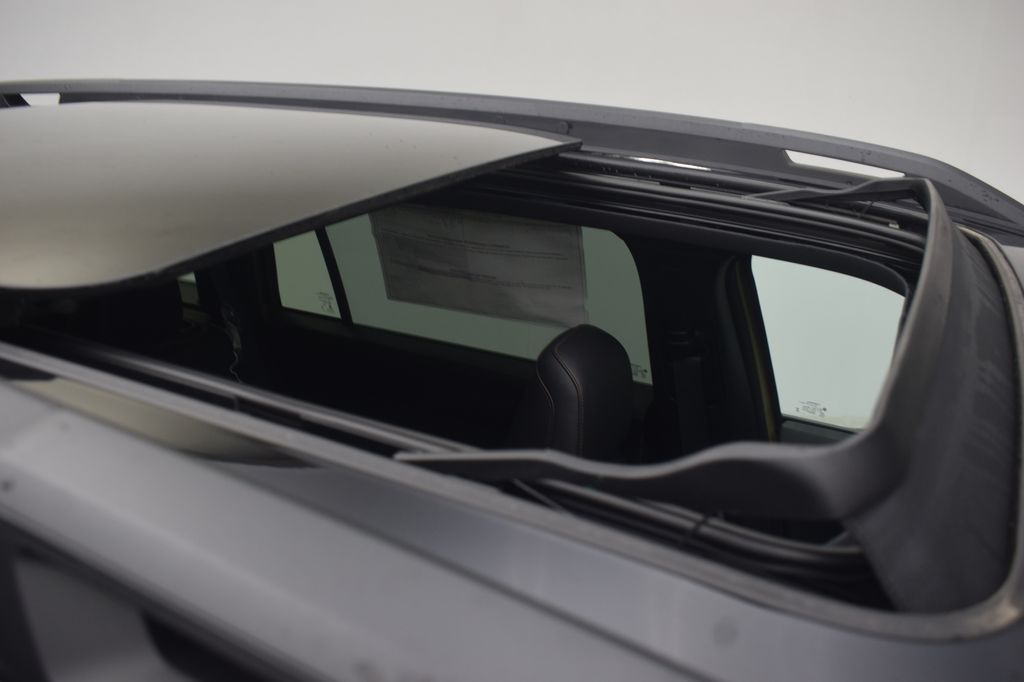 new 2026 Jeep Cherokee car, priced at $40,104