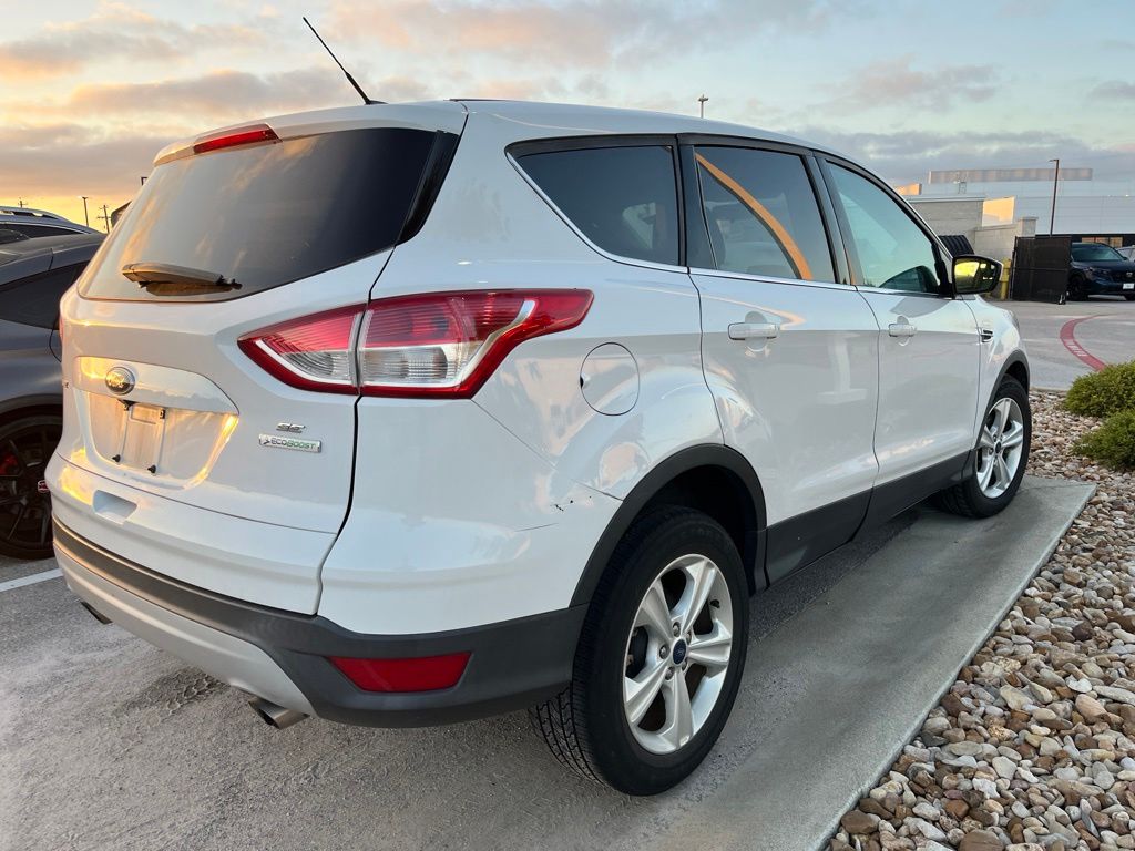 Thumbnail: 2015 Ford Escape - 4
